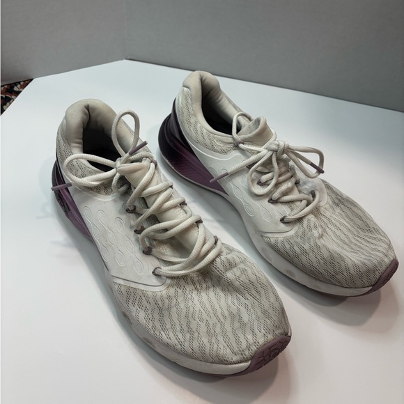 Under Armour Women's White and Purple Athletic Shoes - Picture 1 of 12